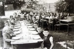 Repas collectif en plein-air