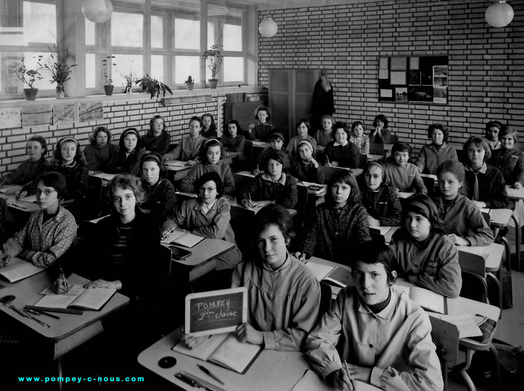 1961 école du centre fille classe de CE1