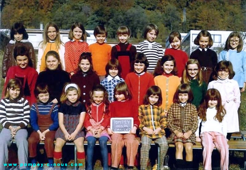 lasse de CE2 et CM1 à l'école du centre de Pompey en 1973 (Photographie n°292)