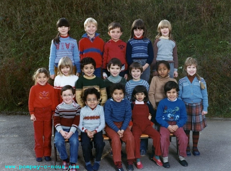 Classe de maternelle de l'école Jeuyeté en 1983 (Photographie n°146 ; dépôt de Johann LAUCUSSE)