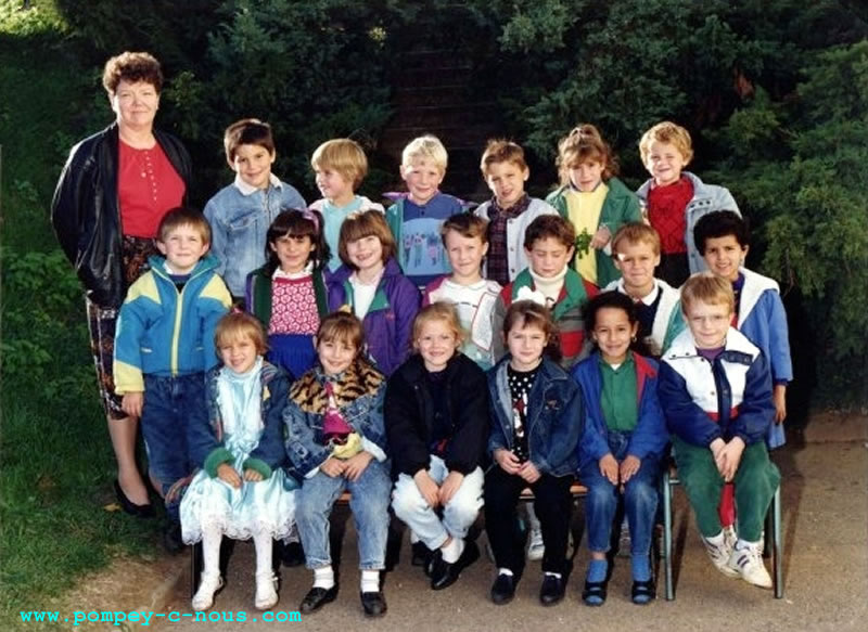 Ecole Jeuyeté, classe de CP en 1990 (Photographie n° 214)