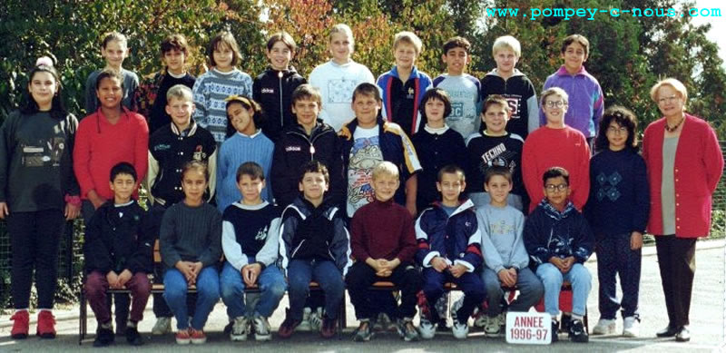 Ecole Jeuyeté, classe de CM2 en 1996-1997 (Photographie n° 266)