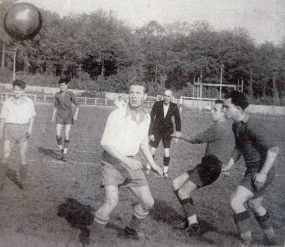 match de football Pompe-Thaon sur le stade de l'Avant-Garde