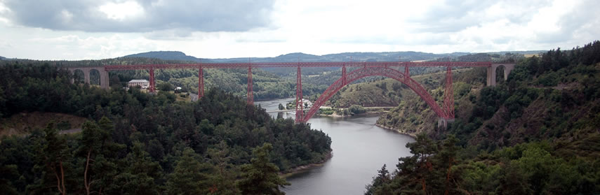 Le viaduc de Garabit dans son ensemble