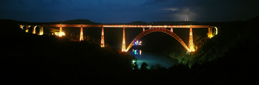 Orage sur le viaduc de Garabit